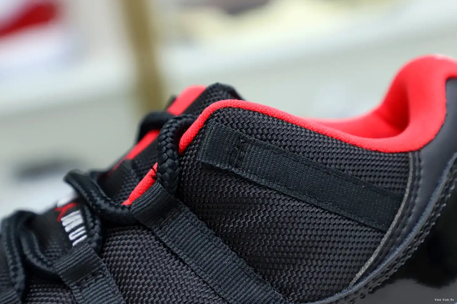 Kimikick LOW BRED JORDAN AIR RETRO 11 0709